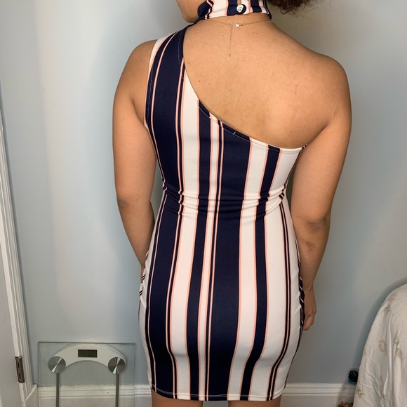 Fancy Dress ✨ - Picture 4 of 6